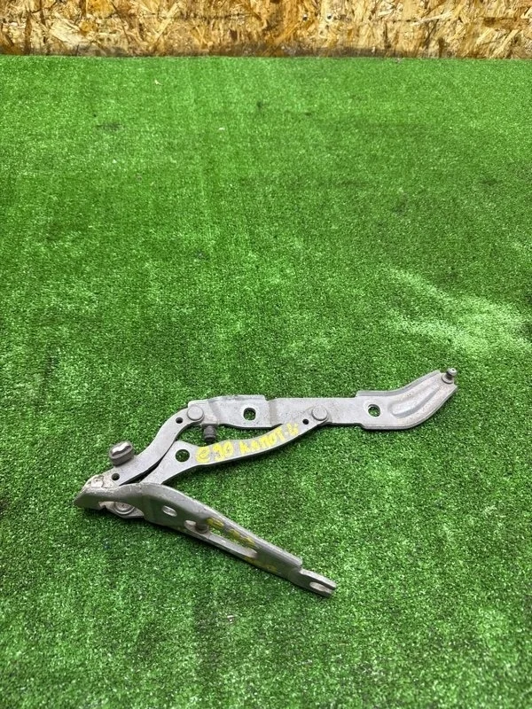 Петля капота BMW 3 2005-2011 E90