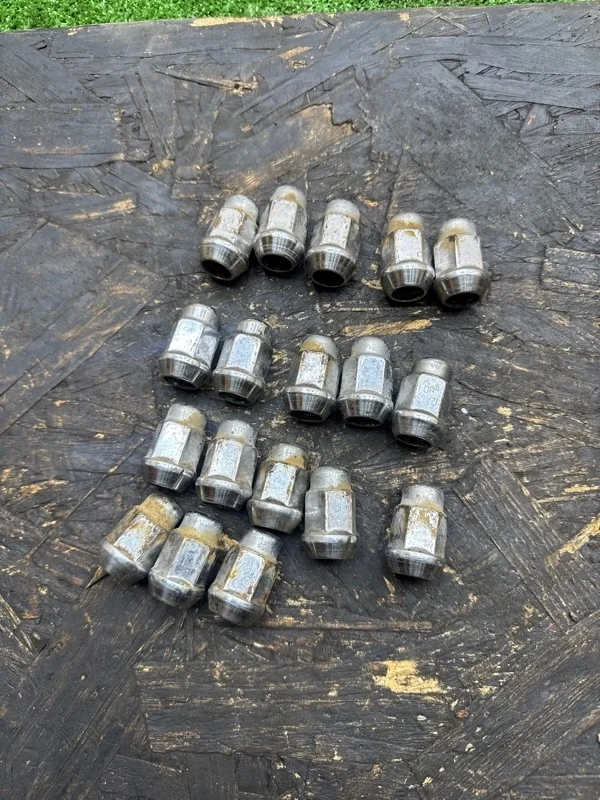 Гайка колеса Ford Focus 2005-2011