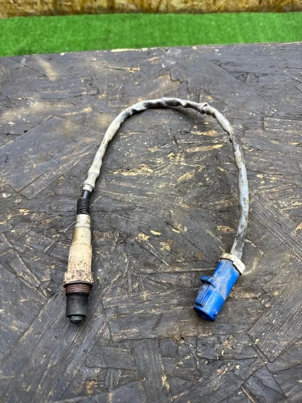 Датчик кислородный нижний Ford Focus 2005-2011