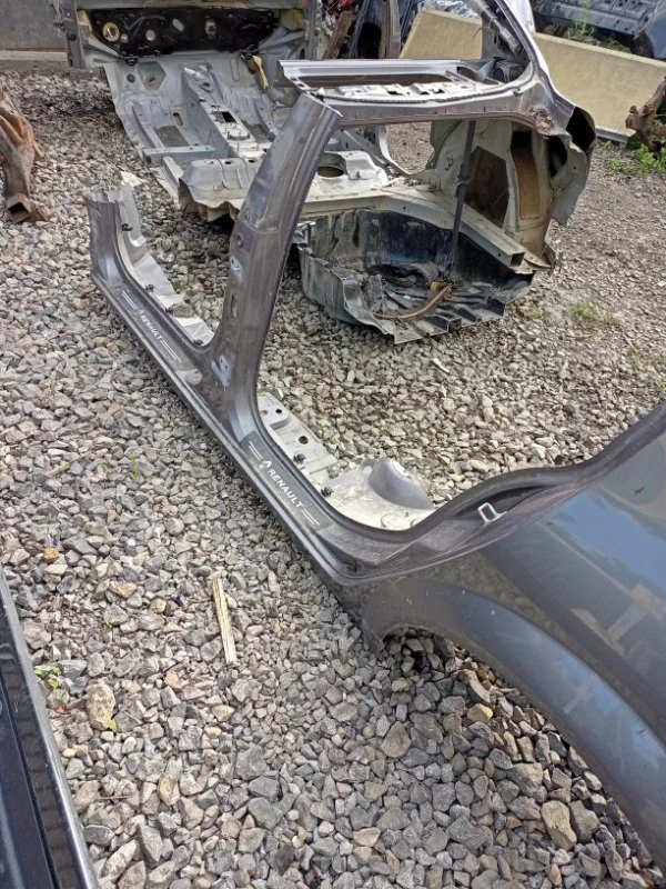 Порог кузова Renault Megane 2003-2009