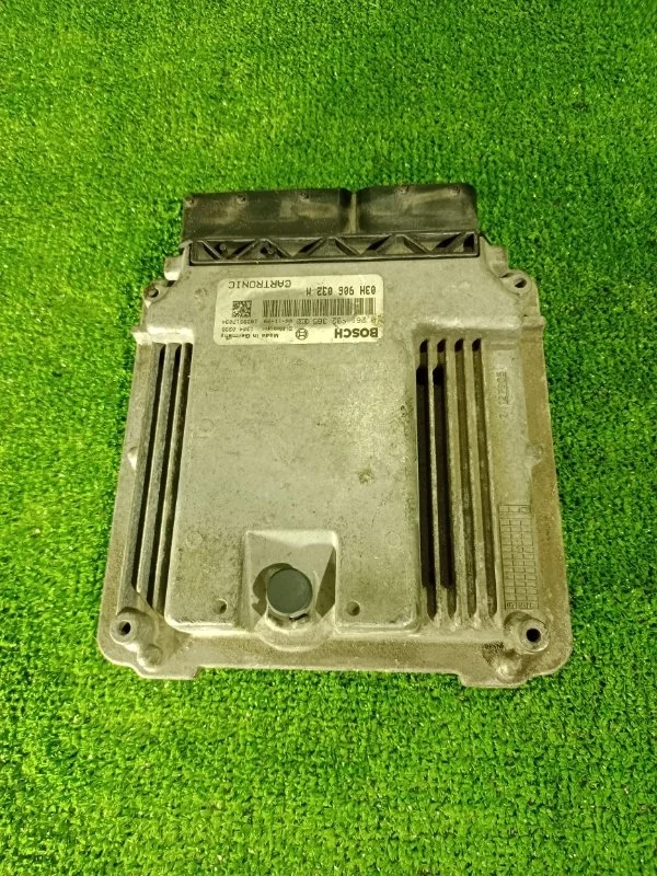 Блок управления двигателем Porsche Cayenne 2007-2010