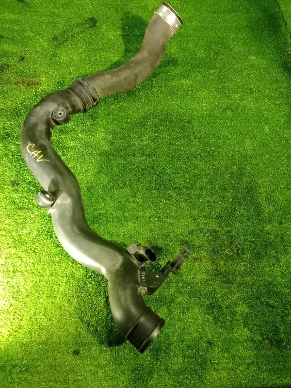 Патрубок интеркулера Volkswagen Golf 5 2008