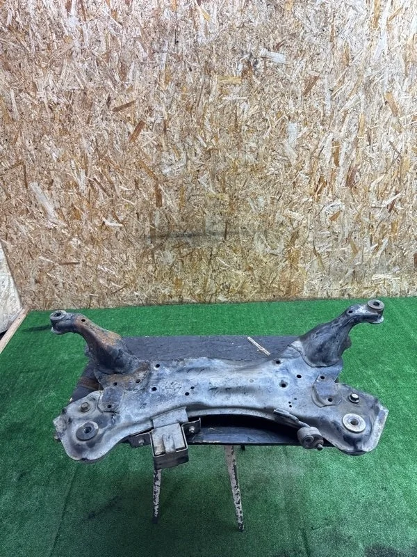 Балка подмоторная (подрамник) Kia Sorento 2014 XM