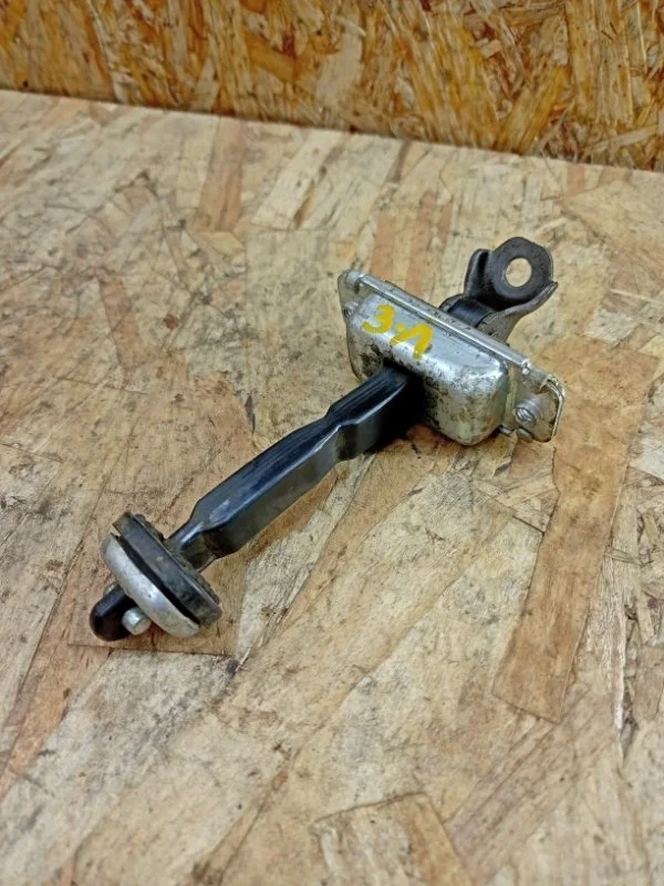 Ограничитель двери Chevrolet Lacetti 2003-2013