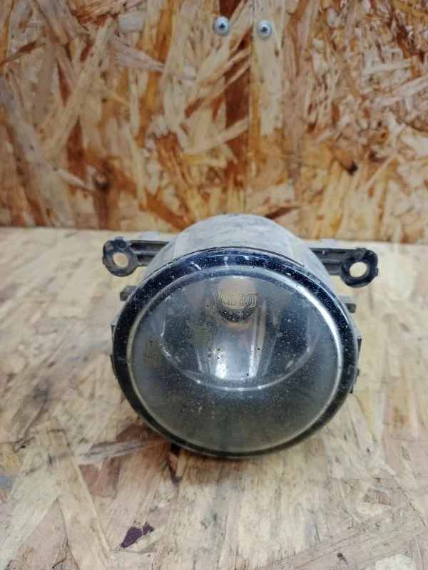 Фара противотуманная Renault Sandero Stepway 2009-2014