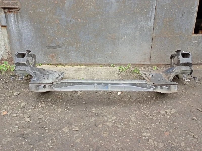 Рамка радиатора Land Rover RANGE SPORT 2005-2012