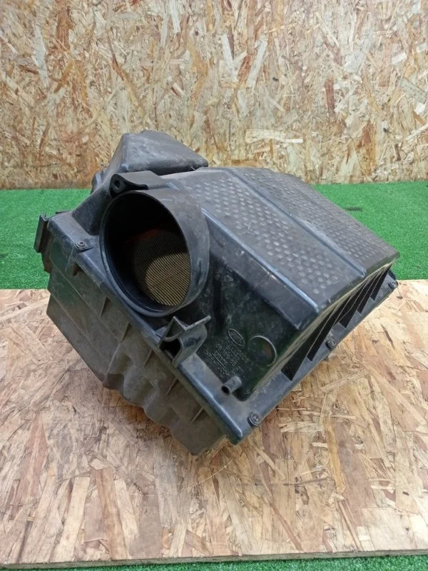 Корпус воздушного фильтра Land Rover RANGE SPORT 2005-2012