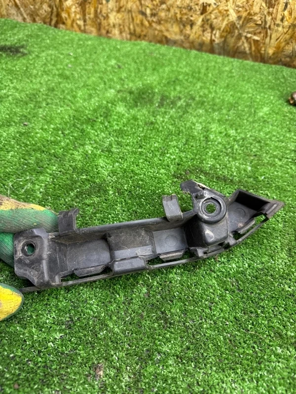 Кронштейн бампера Land Rover RANGE SPORT 2005-2012