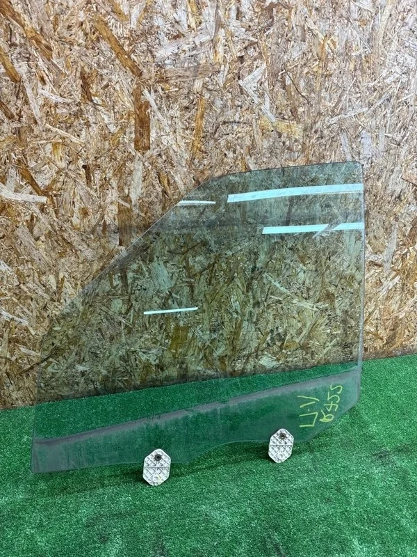 Стекло двери Land Rover RANGE SPORT 2005-2012