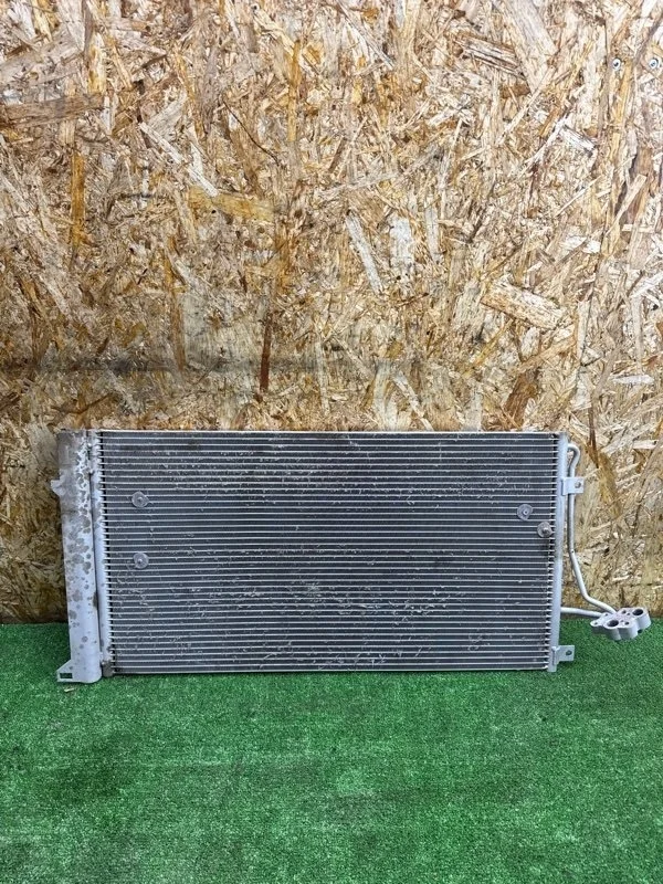 Радиатор кондиционера Audi Q7 2005-2015 4L
