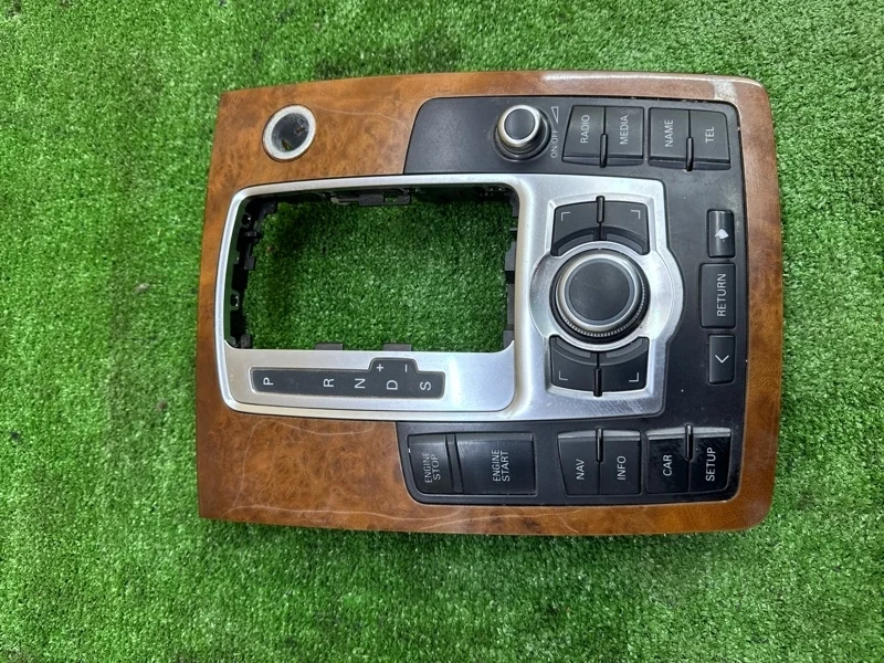 Консоль кпп Audi Q7 2005-2015 4L