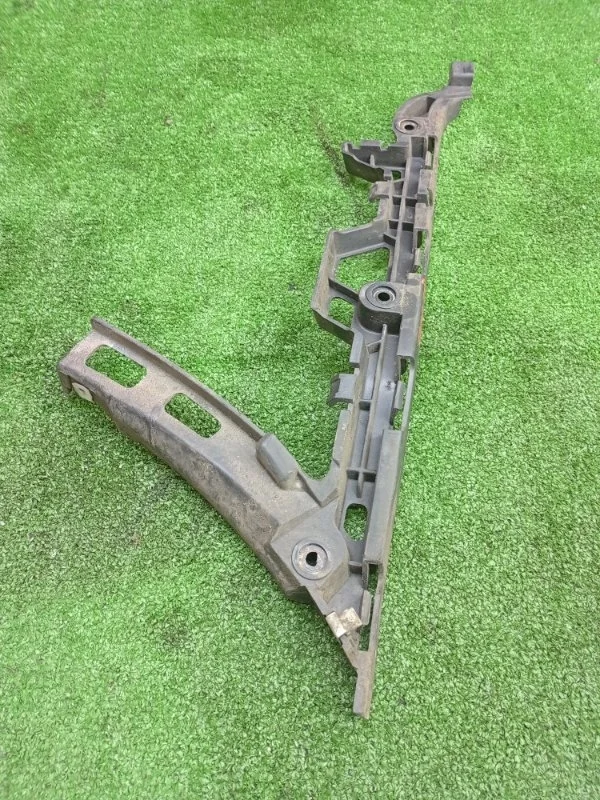 Кронштейн крыла Land Rover RANGE SPORT 2005-2012
