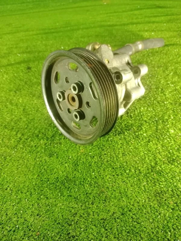 Насос гидроусилителя руля Skoda octavia 2008 A4