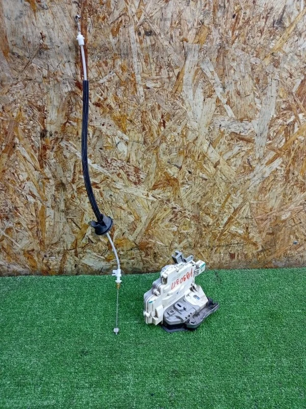 Замок двери Audi Q7 2005-2015 4L