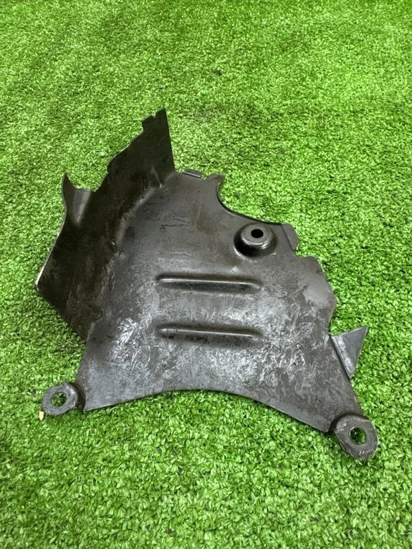 Кожух ремня грм Volkswagen Passat 2005-2010 B6