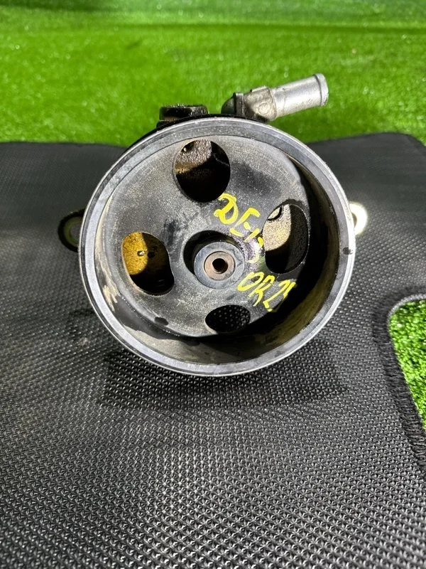 Насос гидроусилителя руля Nissan X-Trail 2001-2006 T30