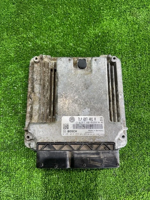 Блок управления двигателем Audi Q7 2005-2015 4L