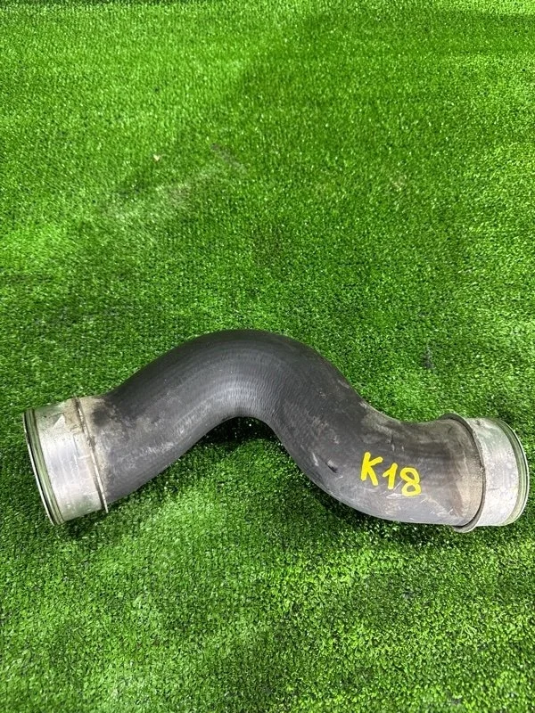 Патрубок интеркулера Audi A3 2004-2013