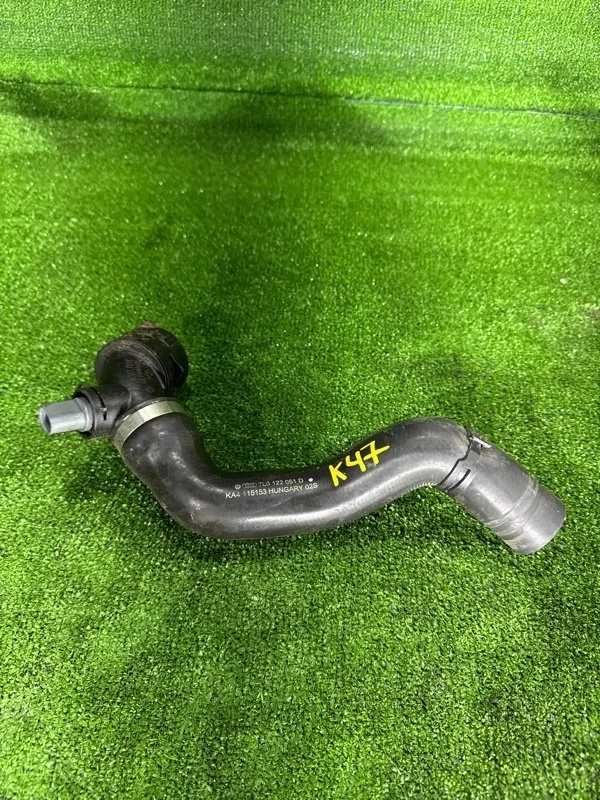 Патрубок охлаждения Audi Q7 2005-2015 4L