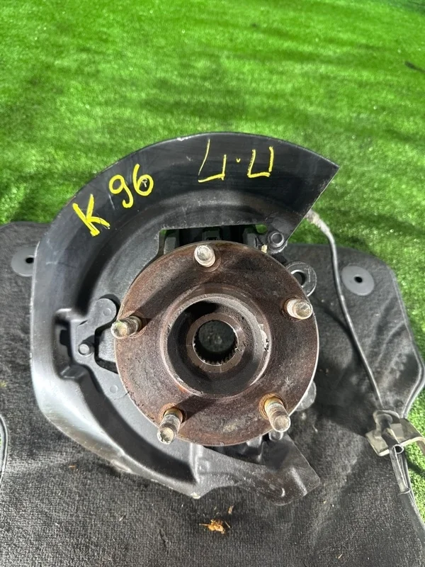 Кулак поворотный Mazda 3 2009-2013 BL