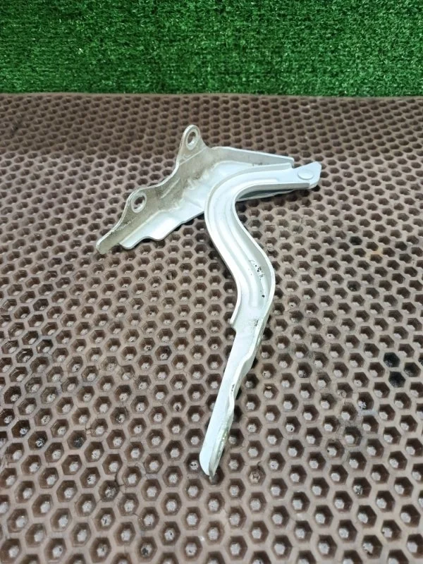 Петля капота Kia ceed 2012-2018