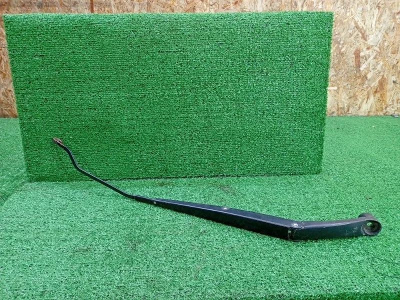 Поводок стеклоочистителя Hyundai Solaris