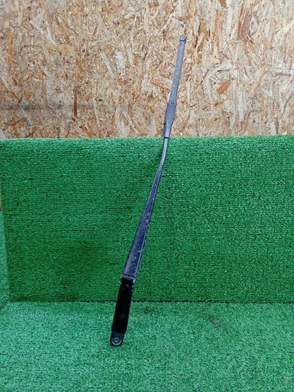 Поводок стеклоочистителя Volvo XC 90 2002-2015