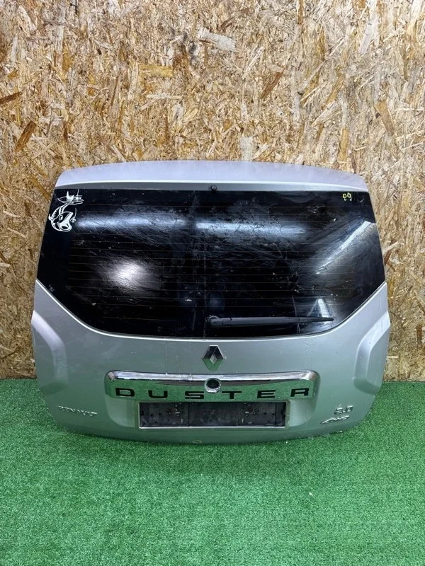 Дверь багажника со стеклом Renault Duster 2010-2021