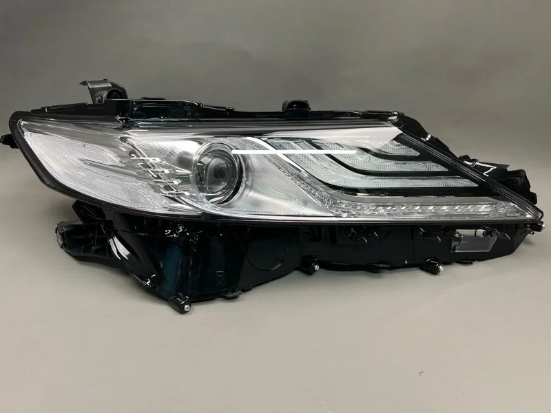 Фара Toyota Camry 2017- 2025 8118533D71 V70, передняя правая