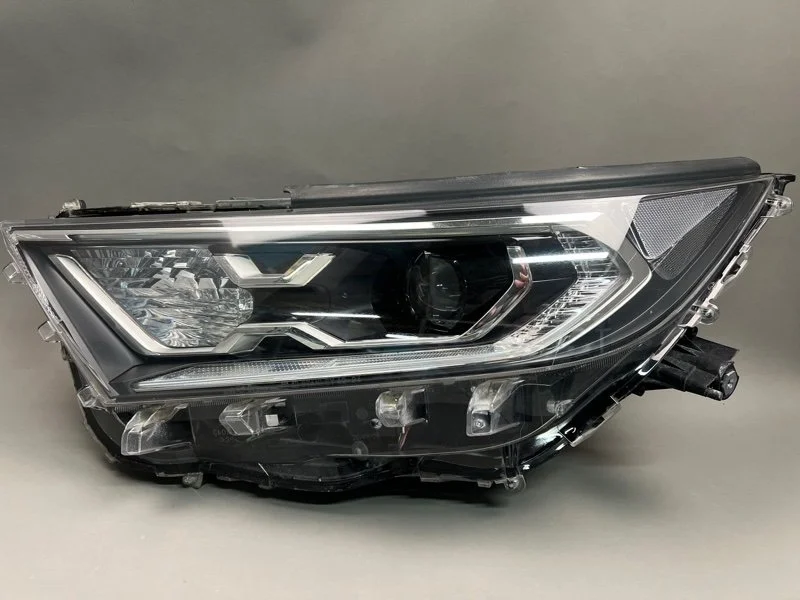 Фара Toyota RAV4 2018-н.в. 8118542A31 XA50, передняя левая