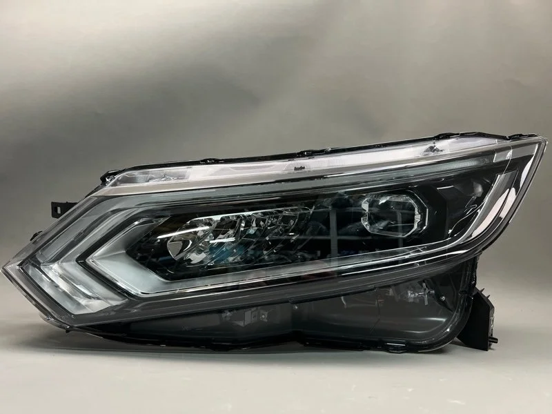 Фара Nissan Qashqai 2017-2022 26060HV05B J11, передняя левая