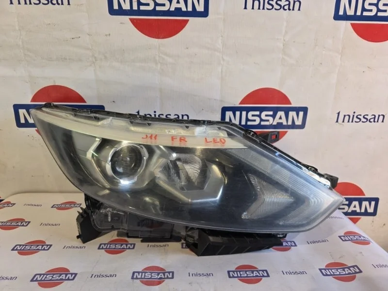 Фара светодиодная "Nissan Qashqai 2015 260104EH1B J11 MR20DD, передняя правая