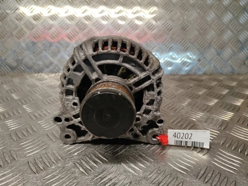 Генератор Volkswagen Tiguan 1