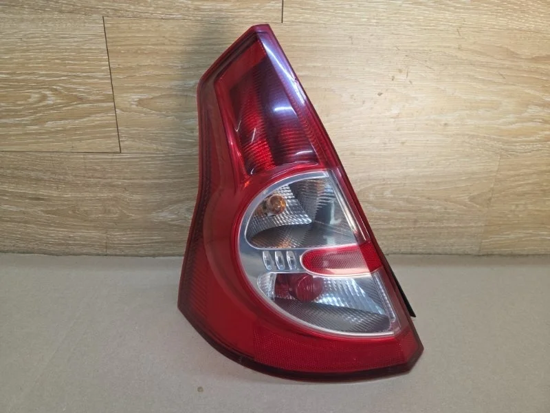 Фонарь задний RENAULT SANDERO 2013 8200734825 1 K7M F 710, левый