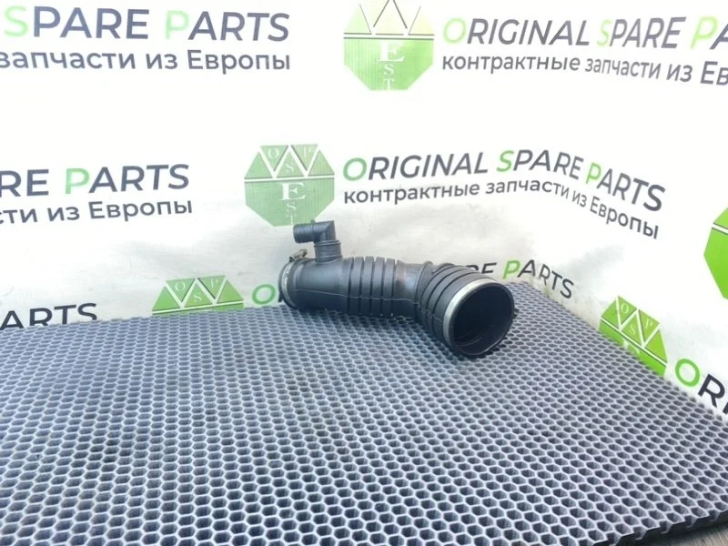 Патрубок впуска Audi A6 2001 3B0129615K C5 AVANT BDH 2.5TDI