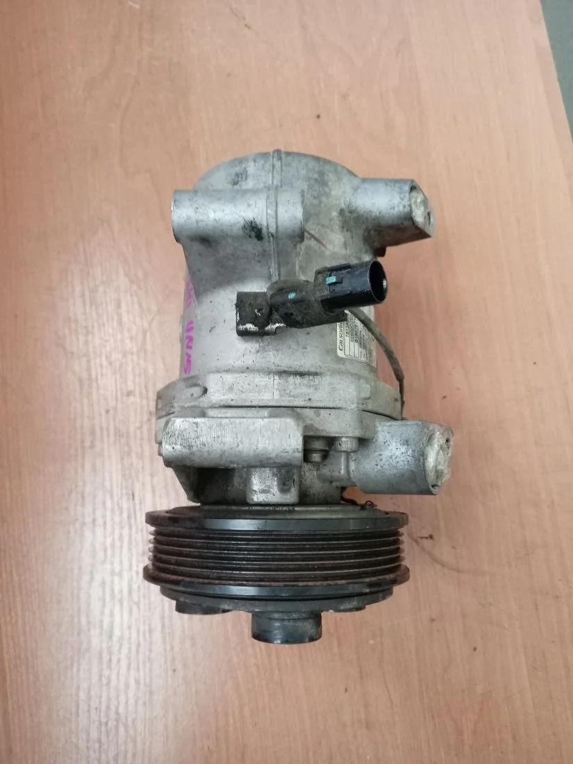 Компрессор кондиционера 7813A673 Mitsubishi L200 5 2.4 Дизель