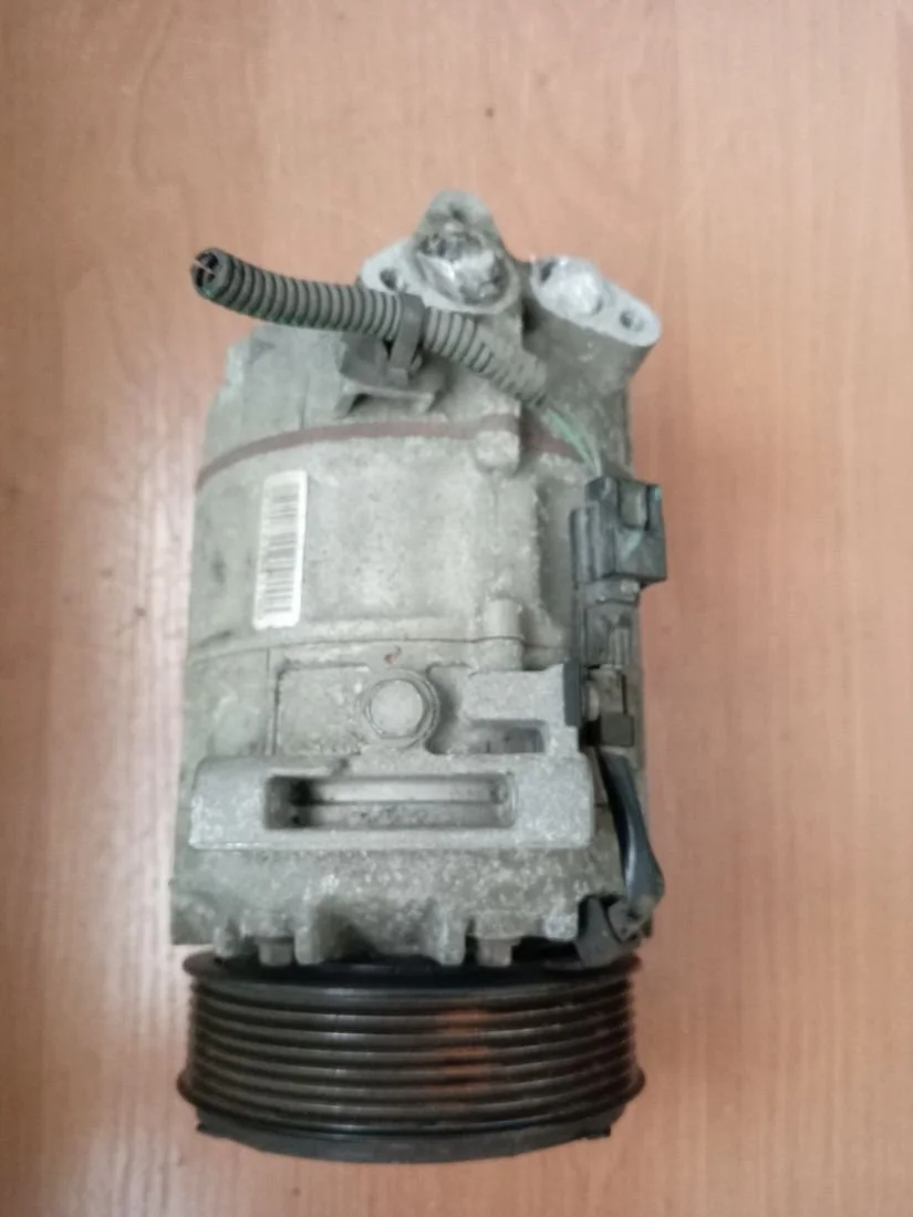 Компрессор кондиционера 8200848916B Renault Trafic 3 1.6 Дизель