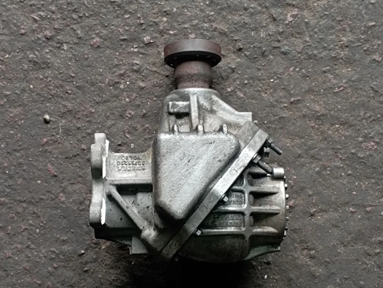 Раздаточная коробка 30700027 Volvo XC90 1 2.5 Бензин