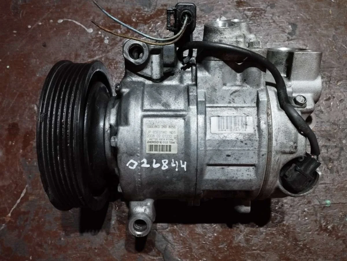 Компрессор кондиционера 8K0260805G Audi A4 B8 3.2 Бензин