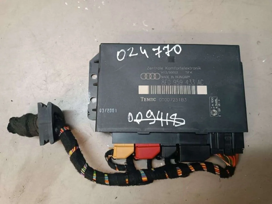 Блок комфорта 8E0959433AC Audi A4 B6 0