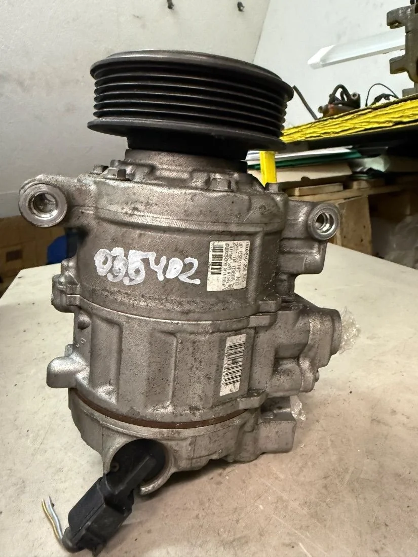 Компрессор кондиционера 8KD260805 Audi A4 B8 2.0 Бензин