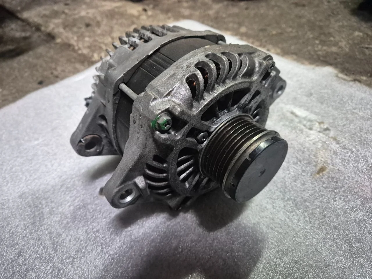 Генератор 1800A288 Mitsubishi Lancer 10 1.8 Бензин