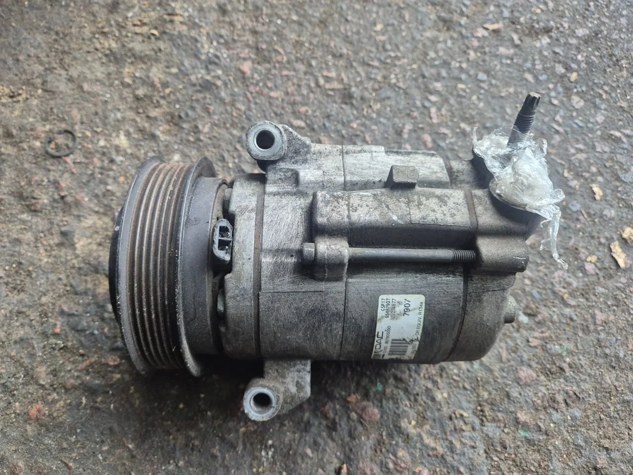 Компрессор кондиционера 557805030 Chevrolet Captiva 2.4 Бензин