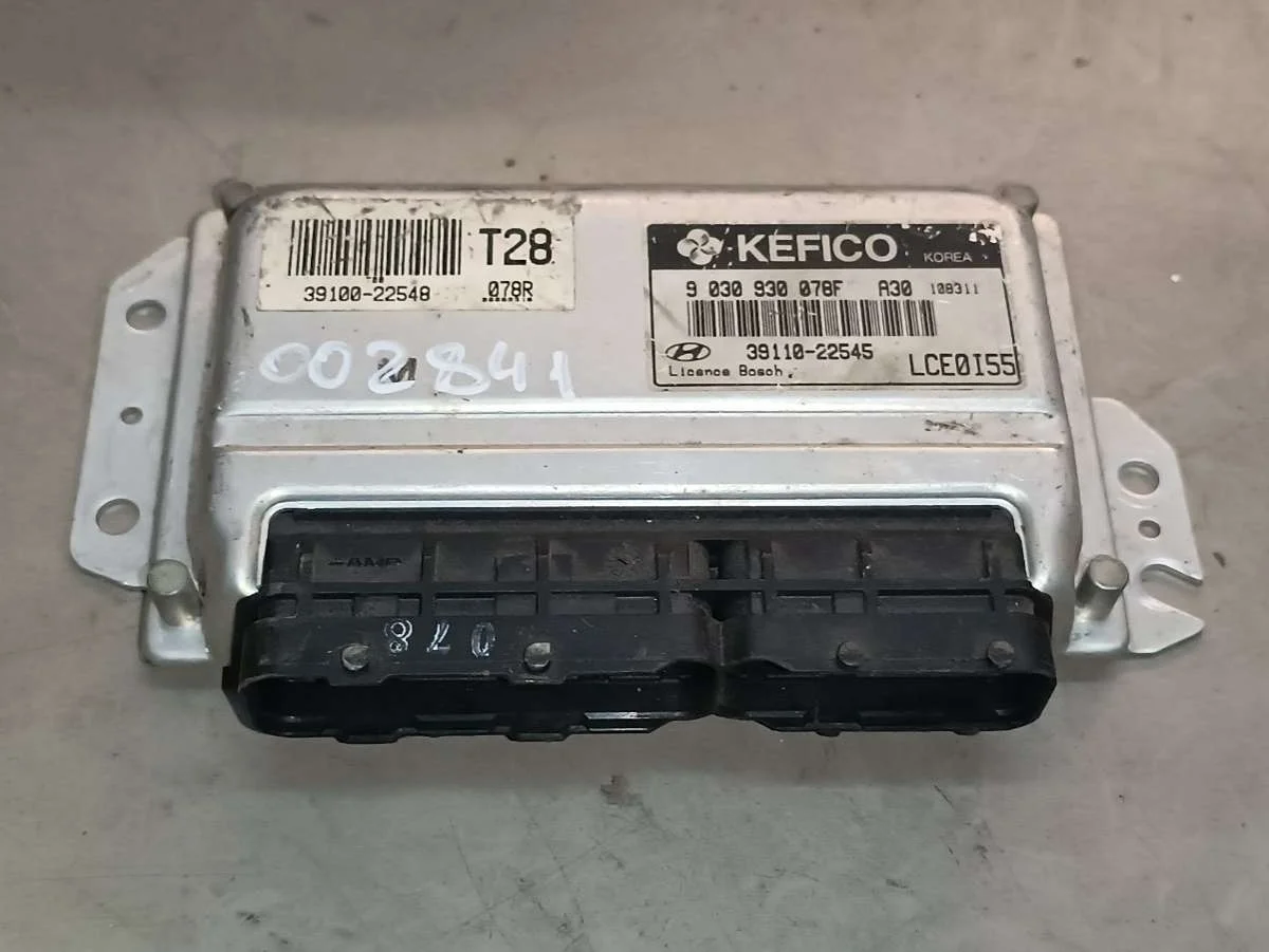 Блок управления двигателем 3911022545 Hyundai Accent LC 1.5 Бензин