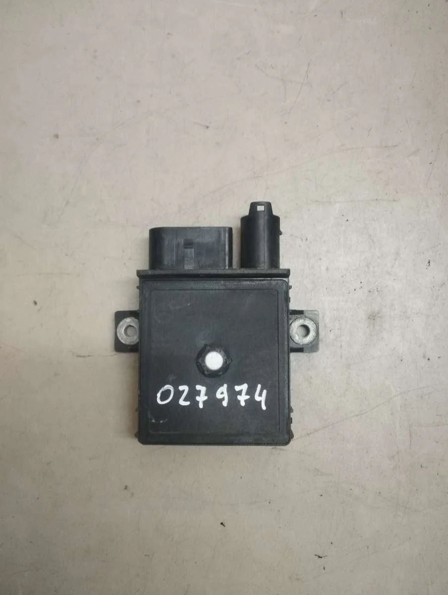 Реле накала свечей A6421530379 Mercedes-Benz E W211 3.0 Дизель