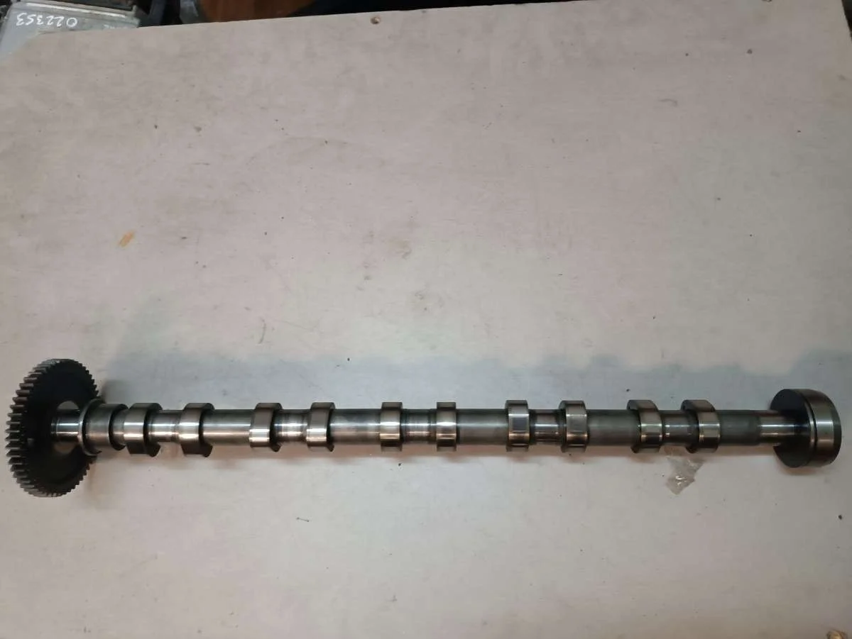 Распредвал 30750758 Volvo S60 1 2.4 Дизель