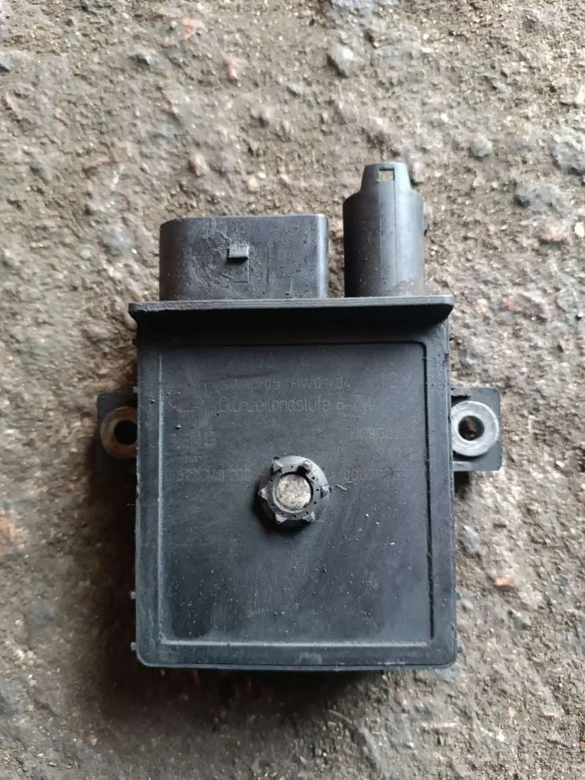 Реле накала свечей A6421532079 Chrysler 300С 1 3.0 Дизель