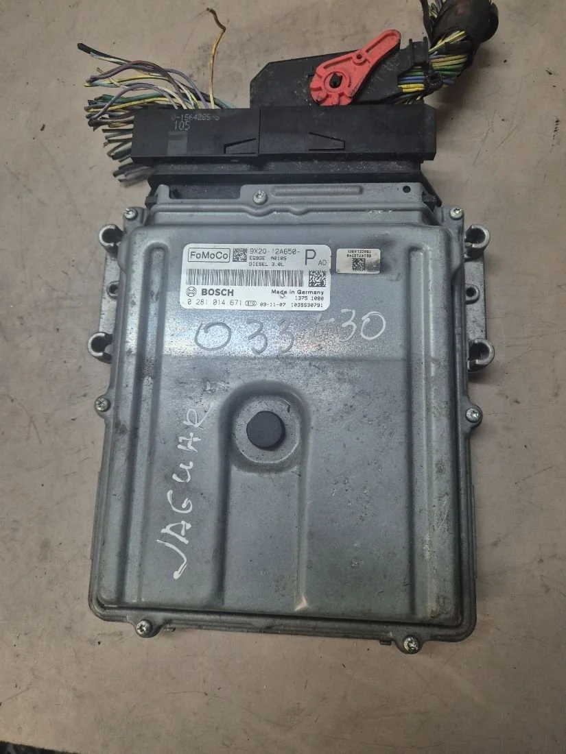 Блок управления двигателем 0281014671 Jaguar XF 250 0