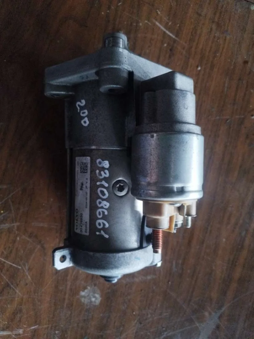 Стартер 31419530 Volvo S60 2 2.0 Дизель