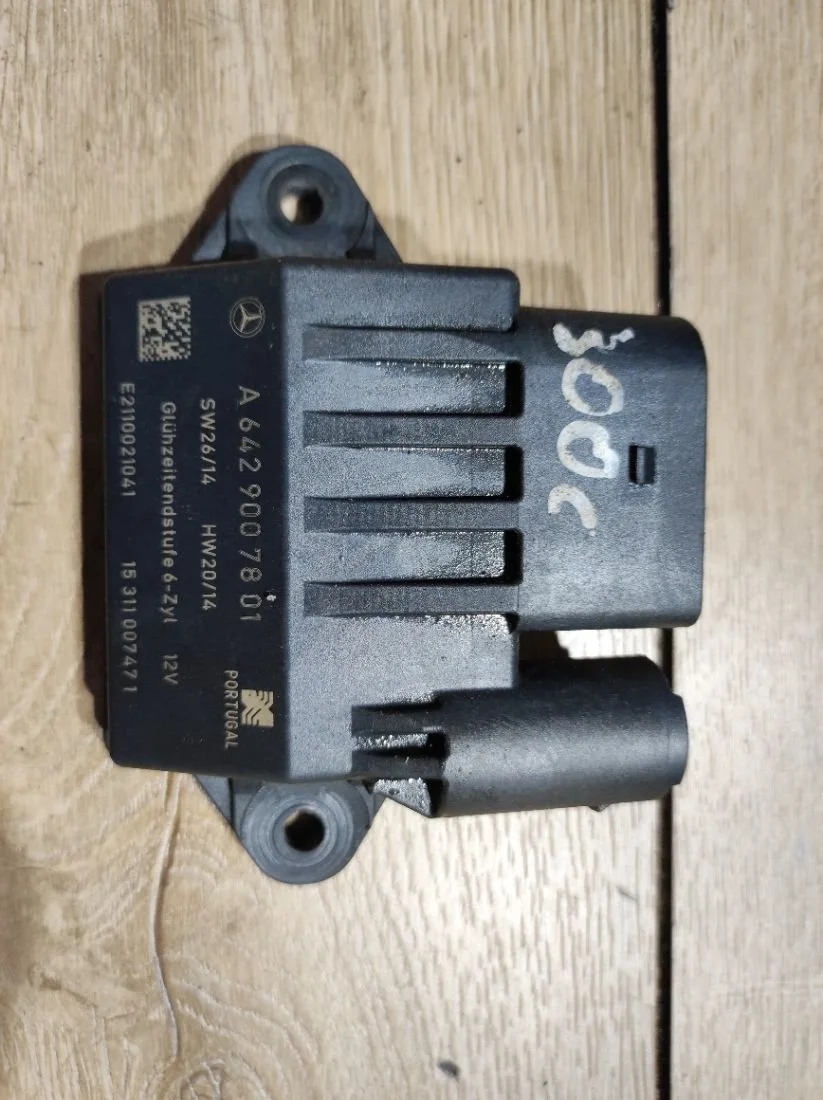 Реле накала свечей A6429007801 Mercedes-Benz E W211 3.0 Дизель
